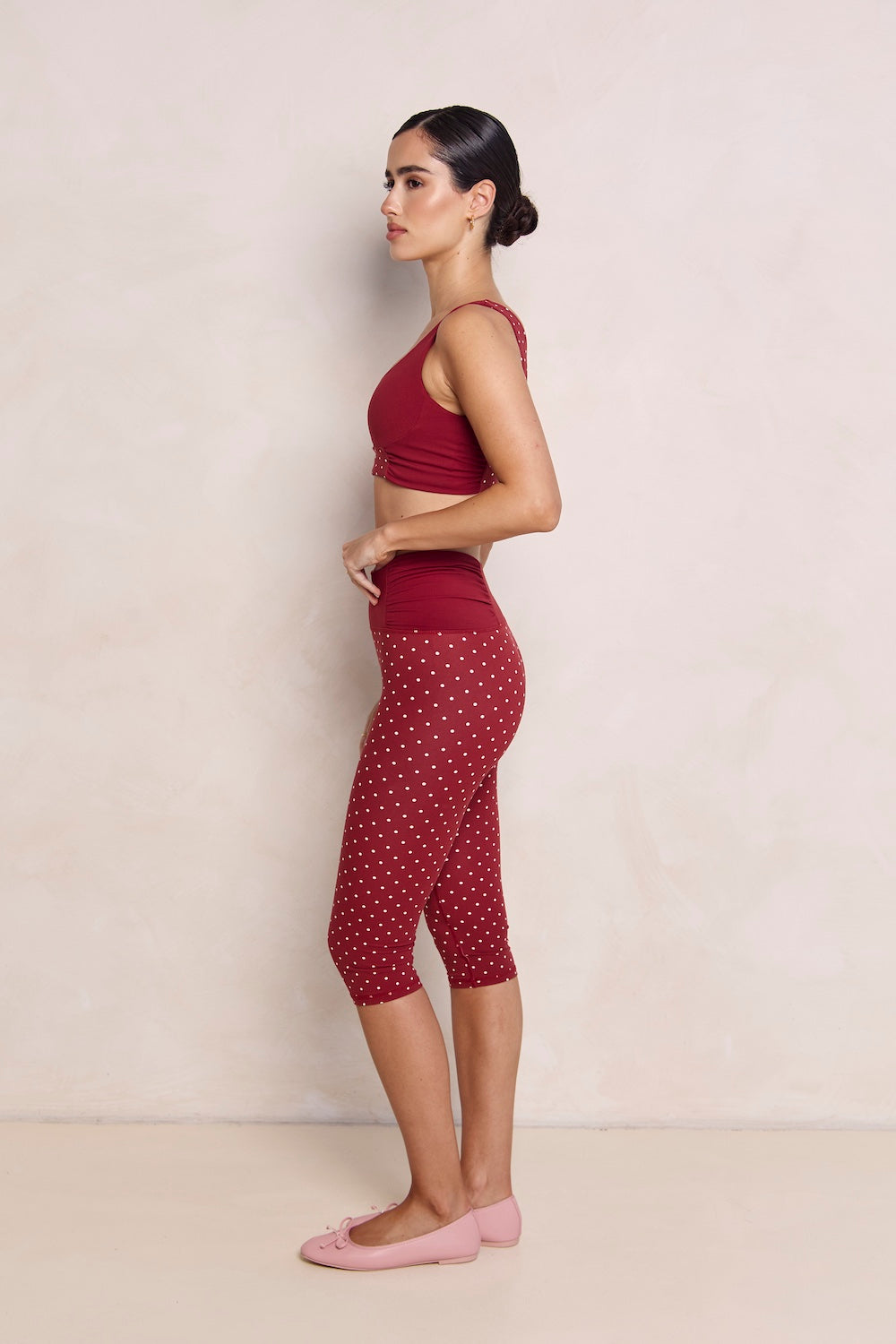 Astoria LUXE BALANCE Ruched Sports Crop - Merlot Polka