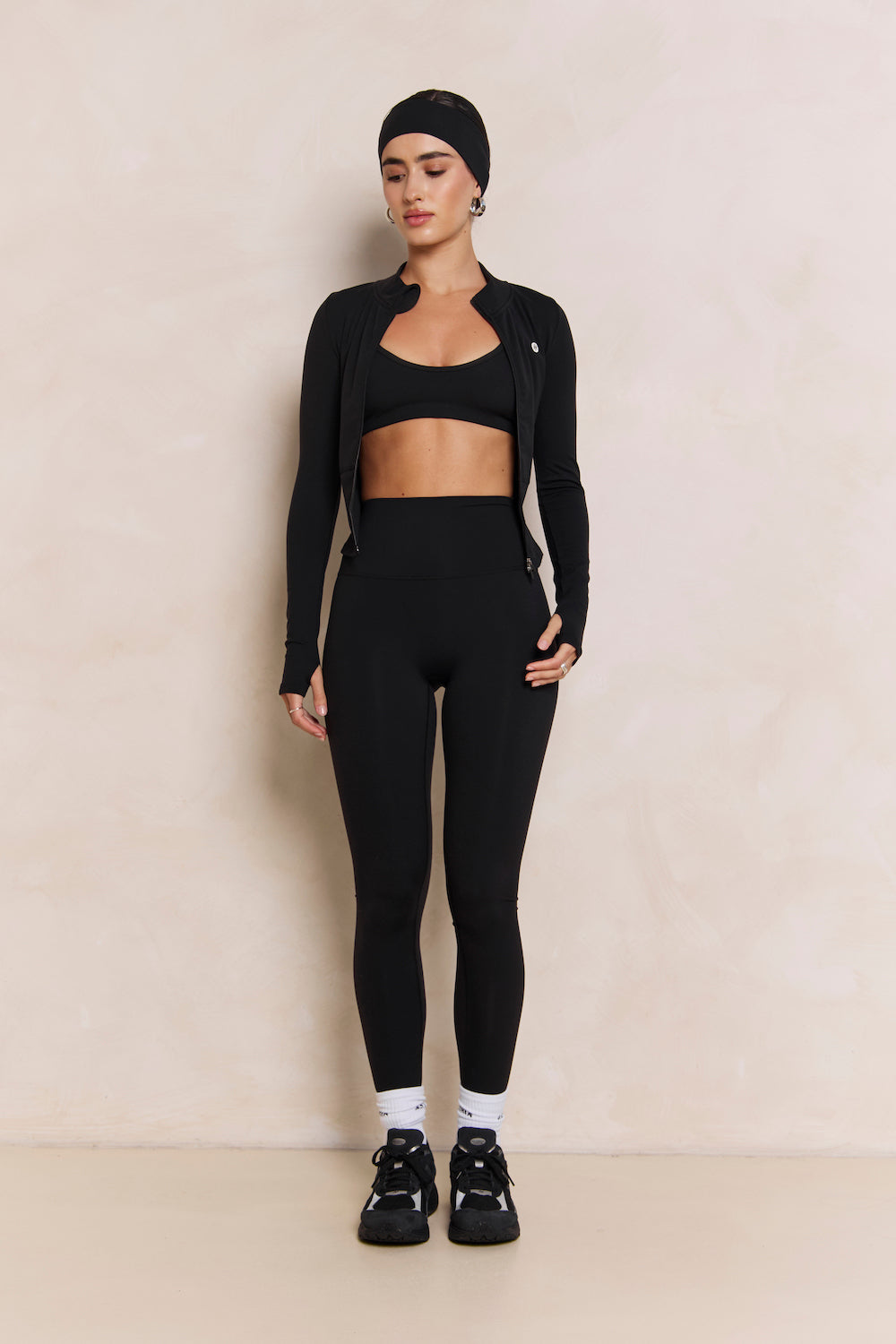 Astoria Airvíve Halter Sports Bra - Black